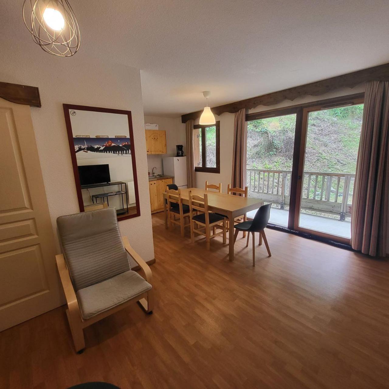 Appartements 3 Vallees, Piscine Et Sauna Orelle Exterior foto